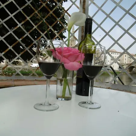 Villa Riverside Gardens